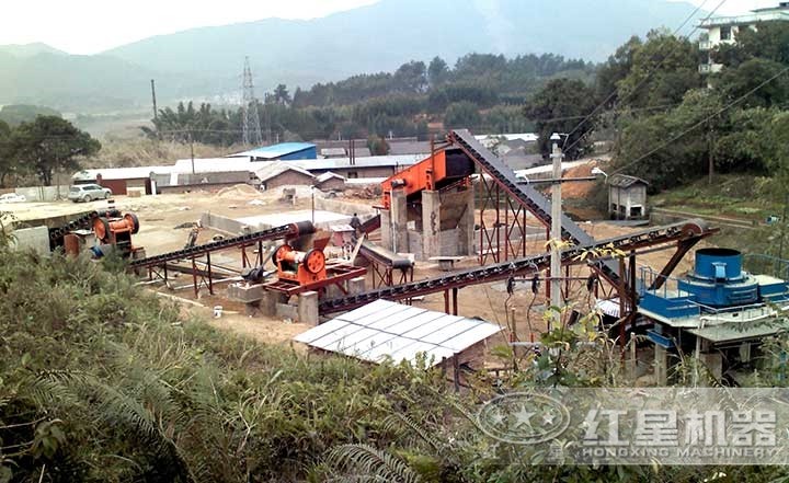 建筑用破碎機生產線現(xiàn)場