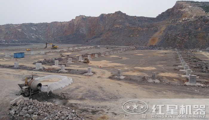 整理場地，地基打樁