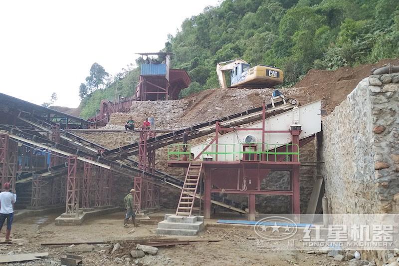 紅星大型流動破石機(jī)現(xiàn)場