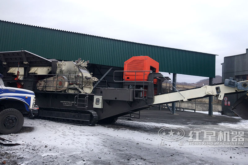 履帶移動(dòng)破現(xiàn)場(chǎng)展示，可安排現(xiàn)場(chǎng)參觀