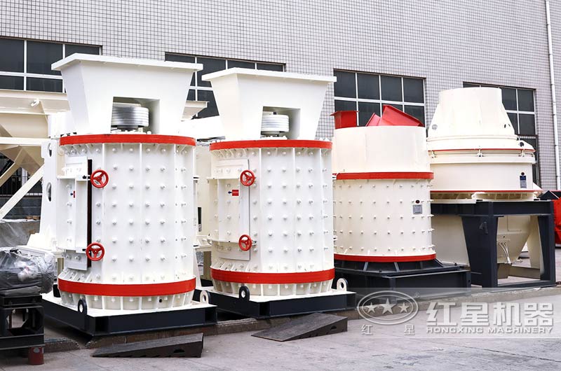 復合式石子制砂機，成品呈立方體狀，粒型好