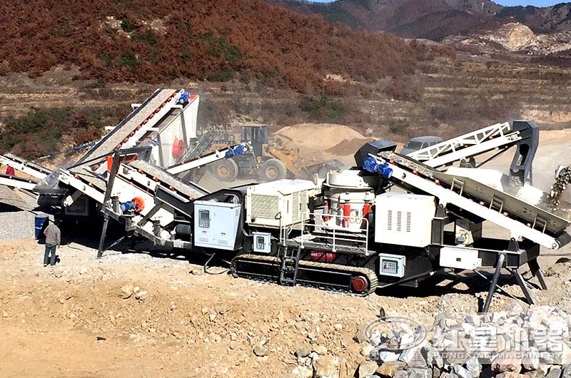 小型移動(dòng)制砂機(jī)多機(jī)作業(yè)現(xiàn)場(chǎng)